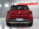 Dacia Sandero 2022 Punainen