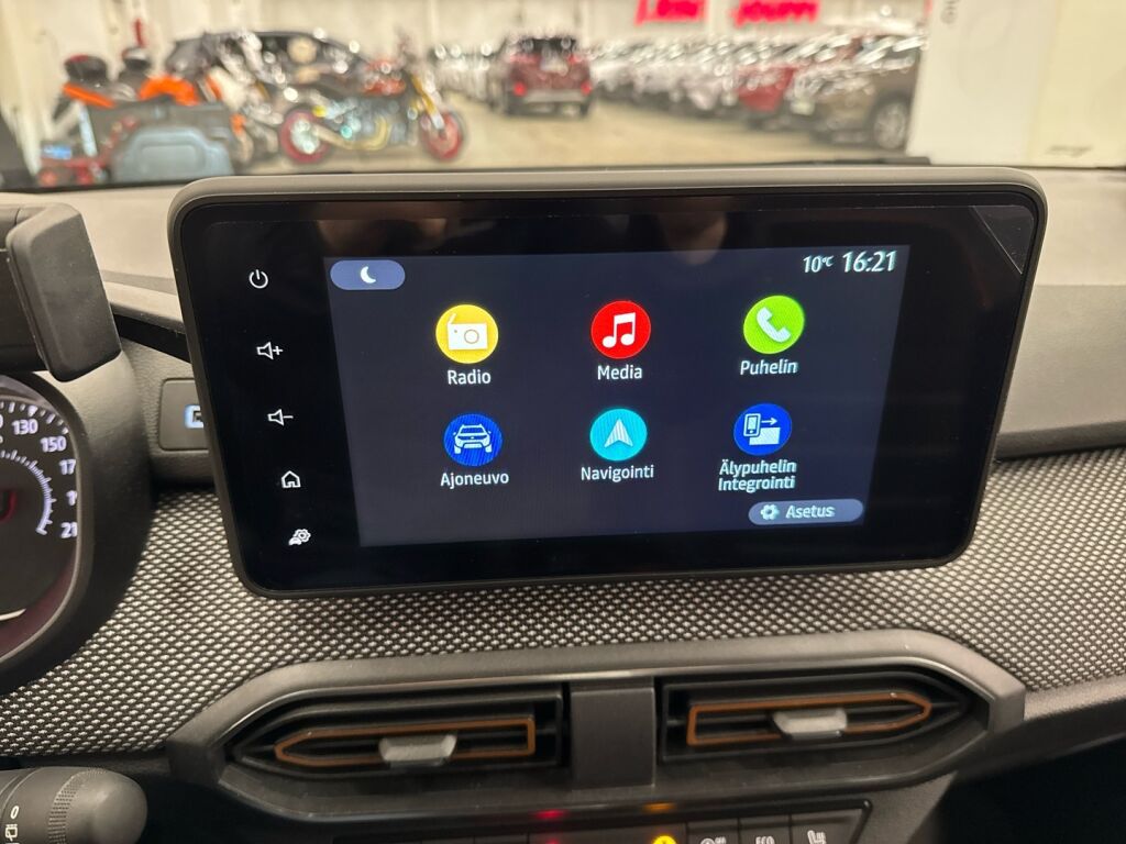 Dacia Sandero 2022 Punainen