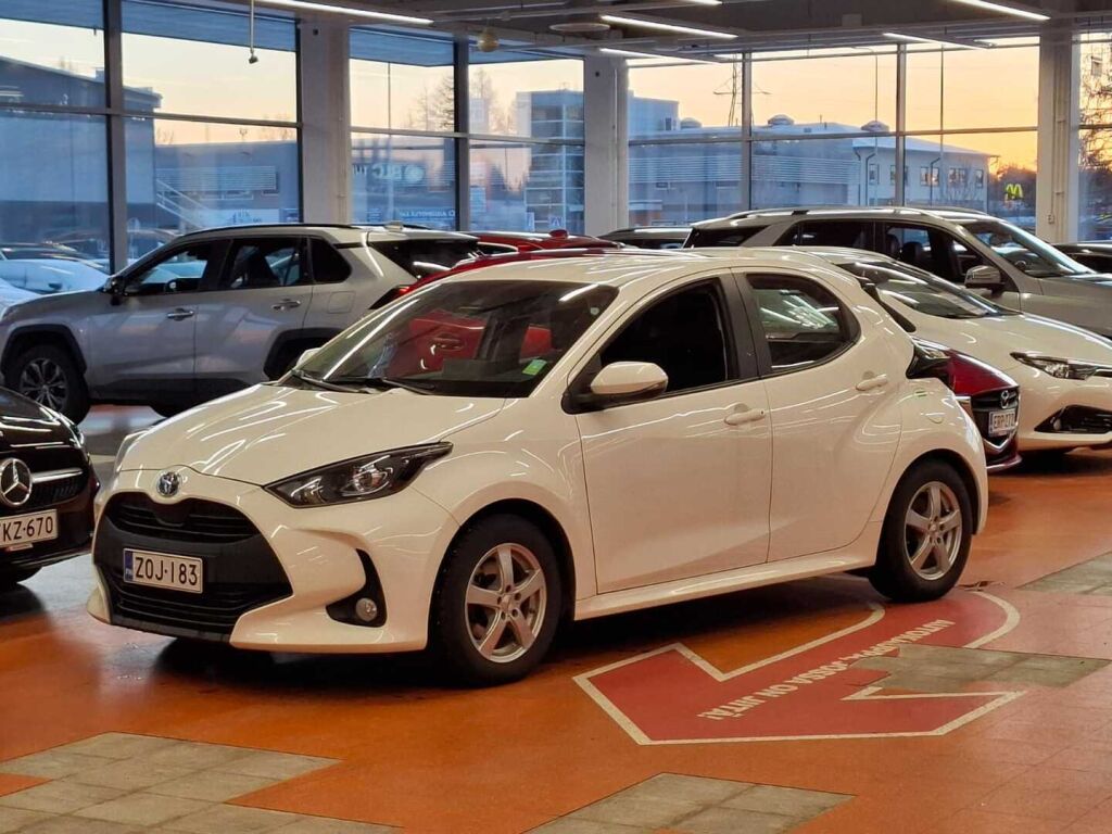 Toyota Yaris 2022 Valkoinen