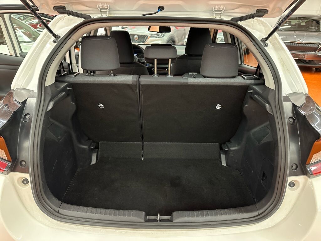 Toyota Yaris 2022 Valkoinen