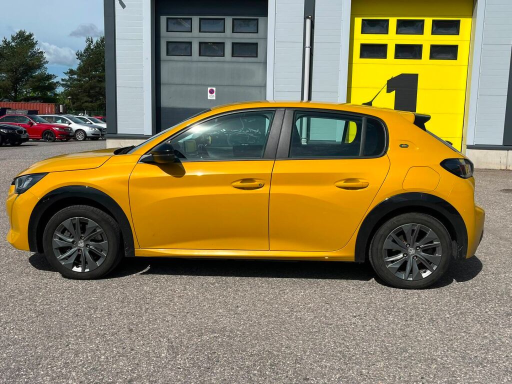 Peugeot e-208 2022 Keltainen