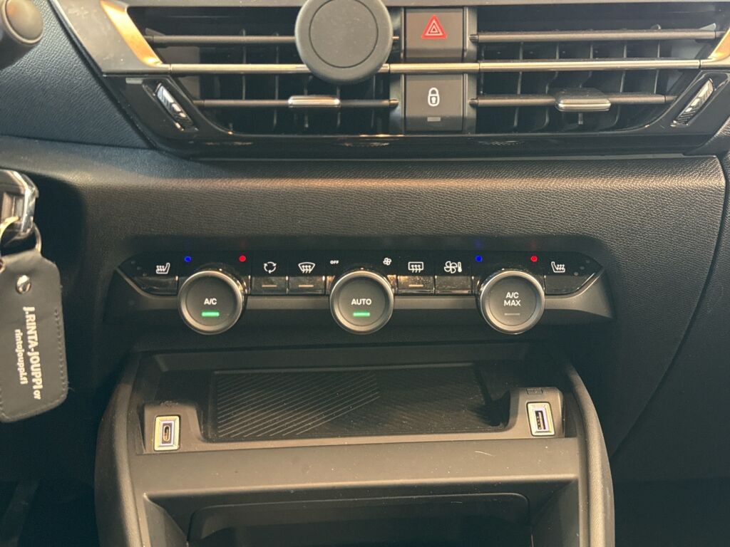 Citroen C4 2022 Valkoinen