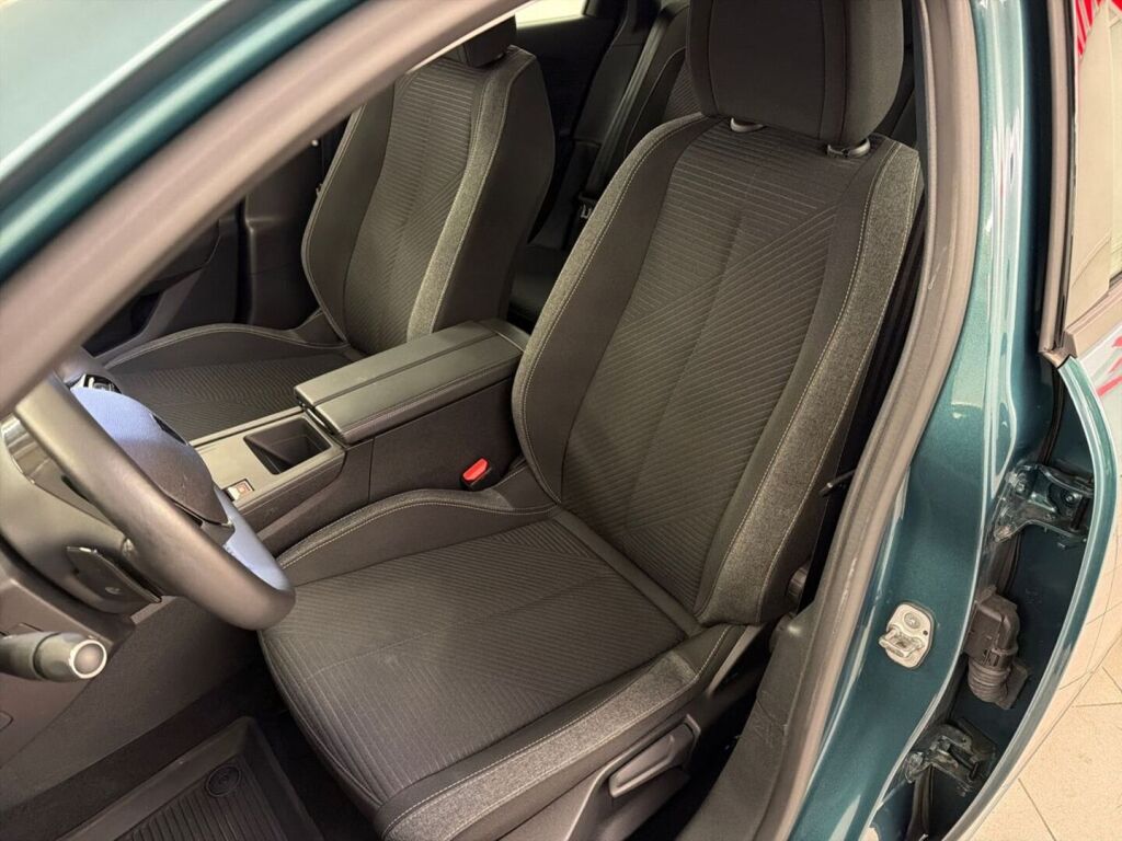 Peugeot 308 2022 Sininen
