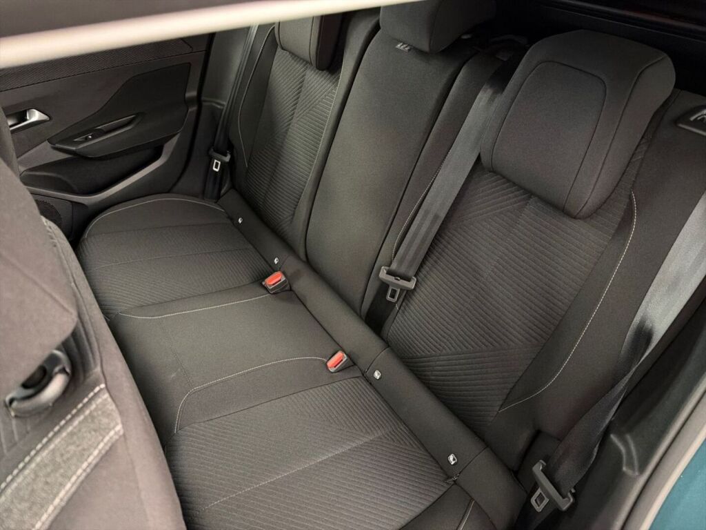 Peugeot 308 2022 Sininen