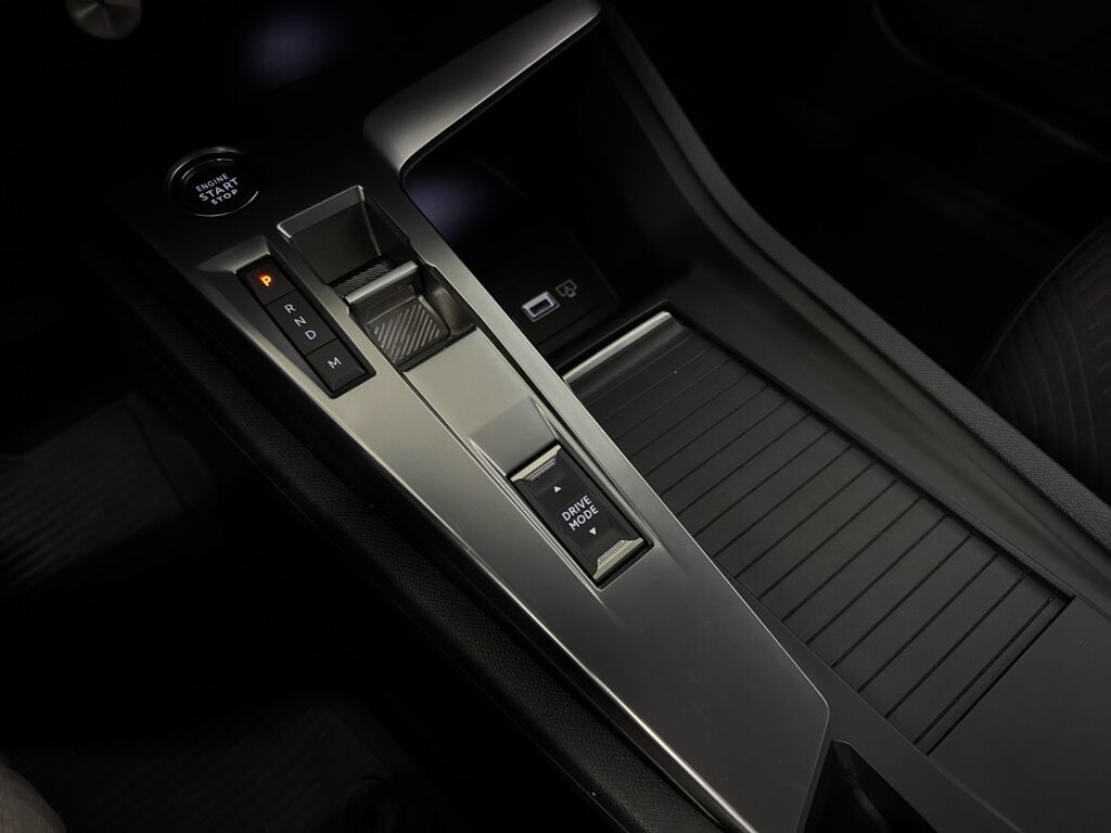 Peugeot 308 2022 Sininen