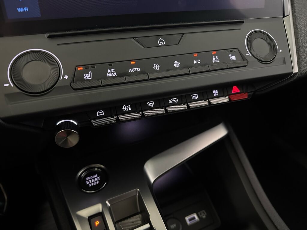 Peugeot 308 2022 Sininen