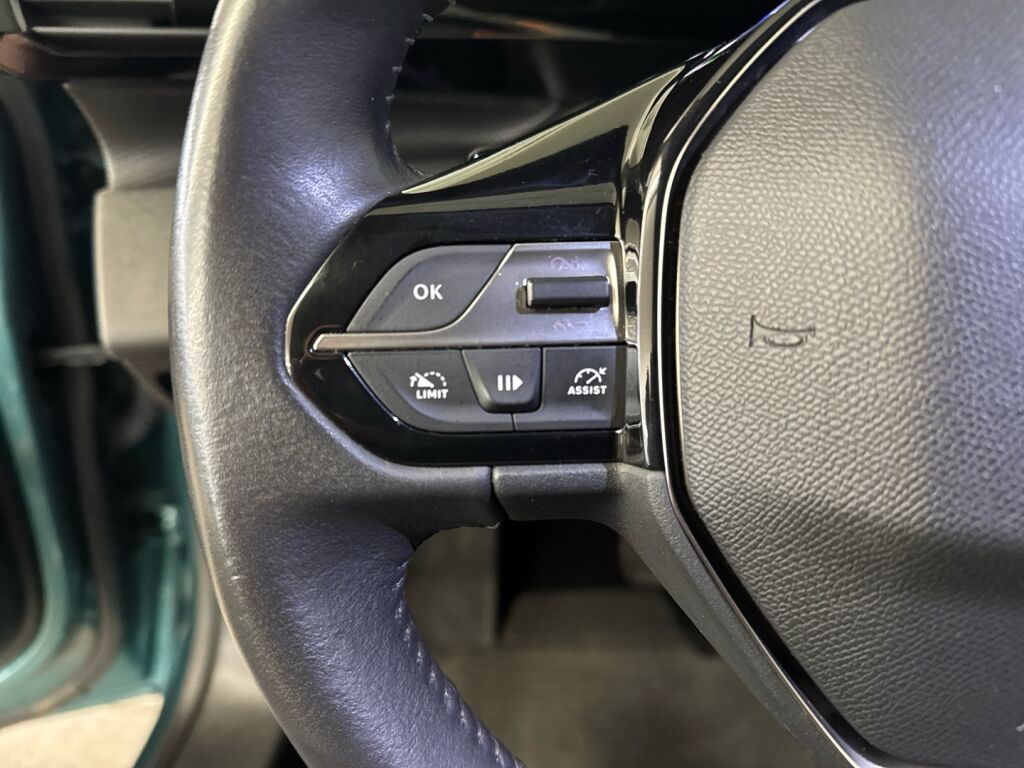 Peugeot 308 2022 Sininen