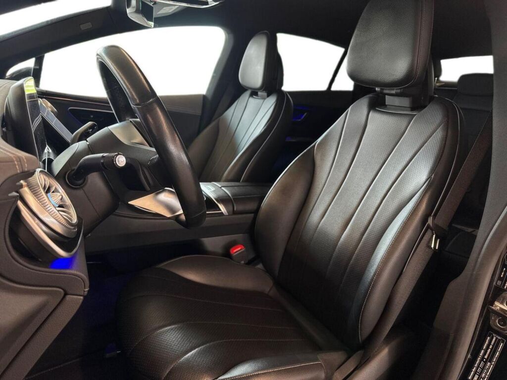 Mercedes-Benz EQE 2022 Musta