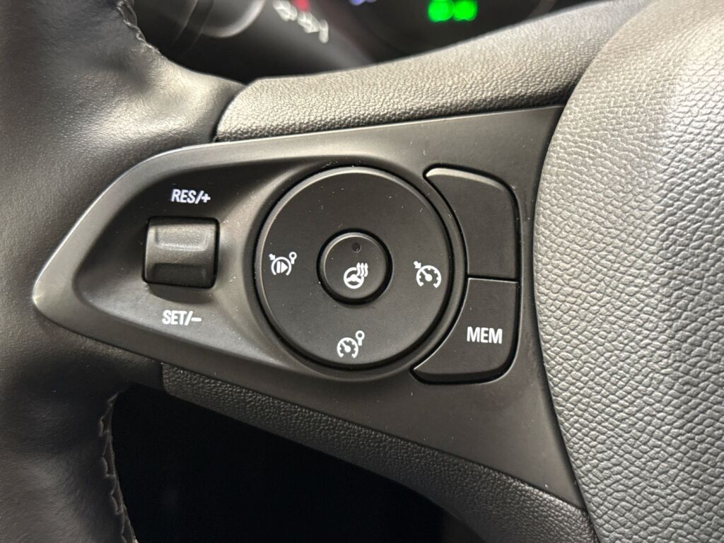 Opel Corsa 2022 Valkoinen