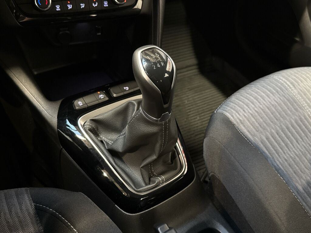 Opel Corsa 2022 Valkoinen