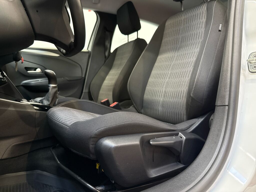 Opel Corsa 2022 Valkoinen