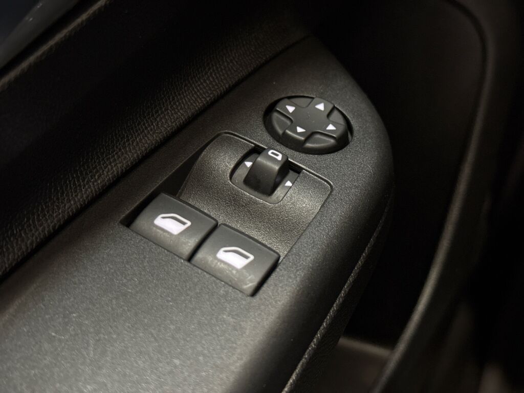 Opel Corsa 2022 Valkoinen