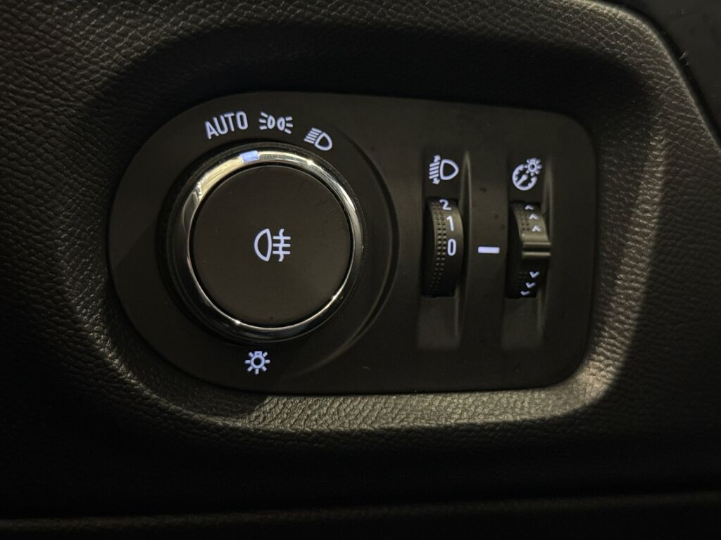 Opel Corsa 2022 Valkoinen