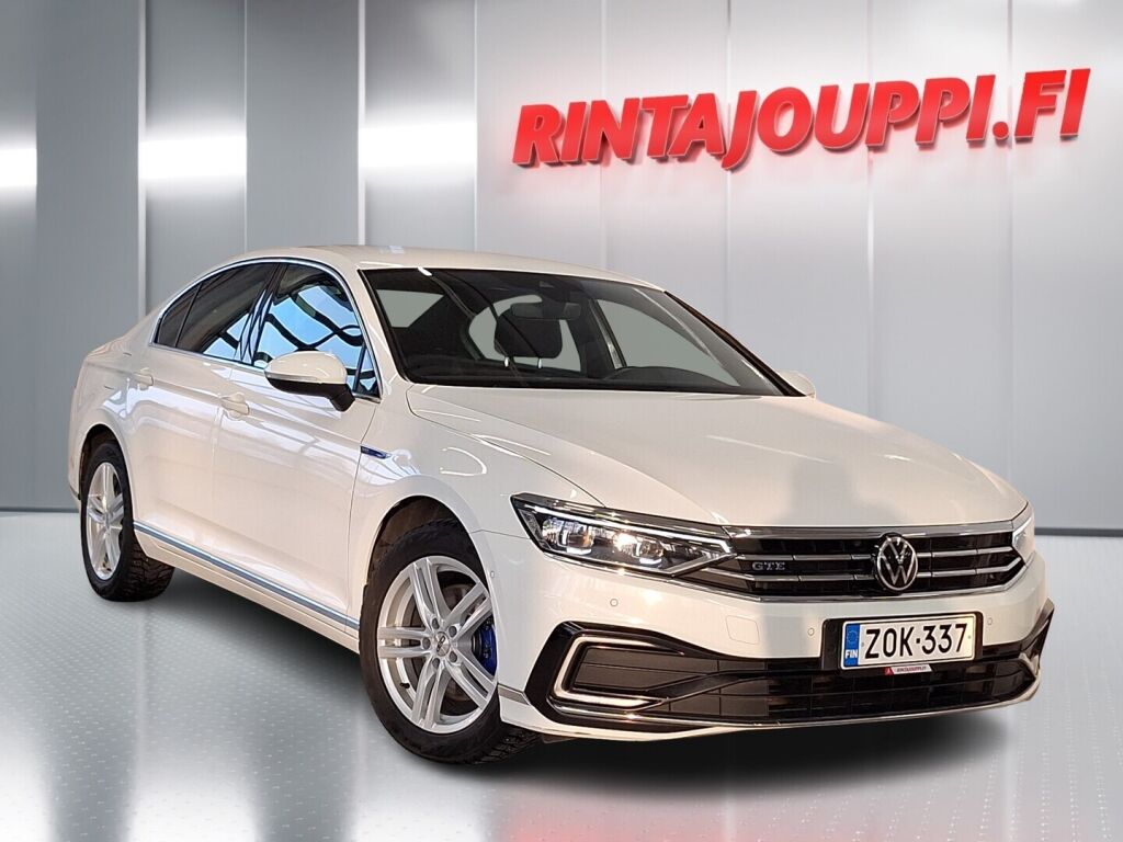 Volkswagen Passat 2020 Valkoinen