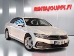 Volkswagen Passat 2020 Valkoinen