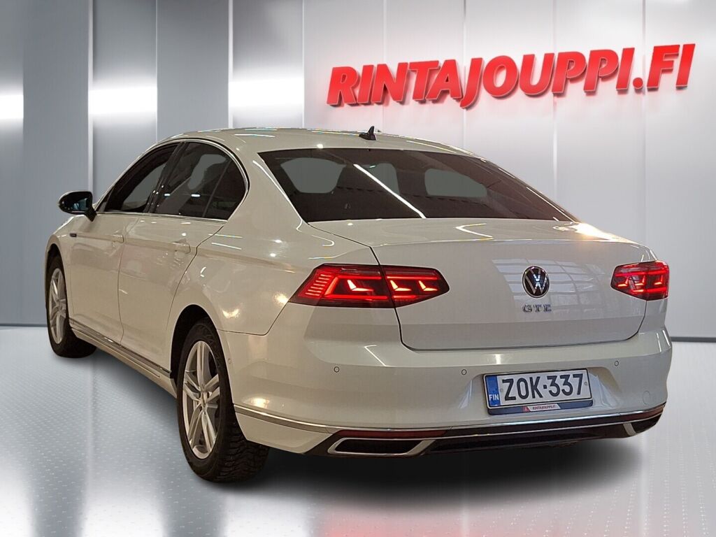 Volkswagen Passat 2020 Valkoinen