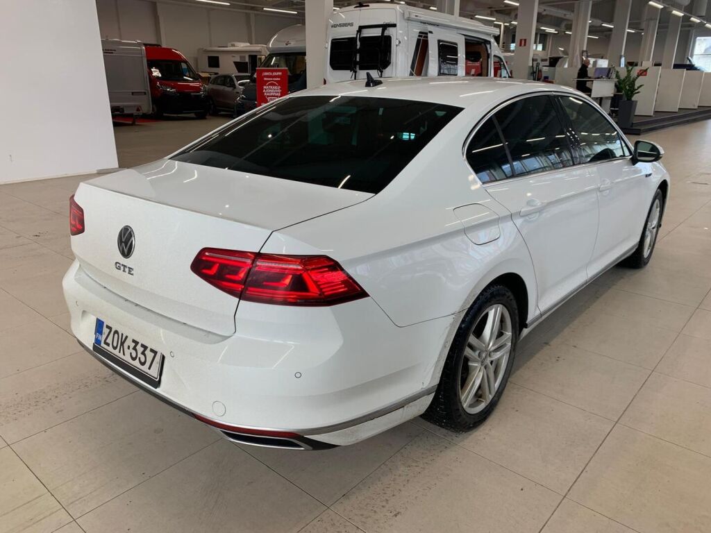Volkswagen Passat 2020 Valkoinen