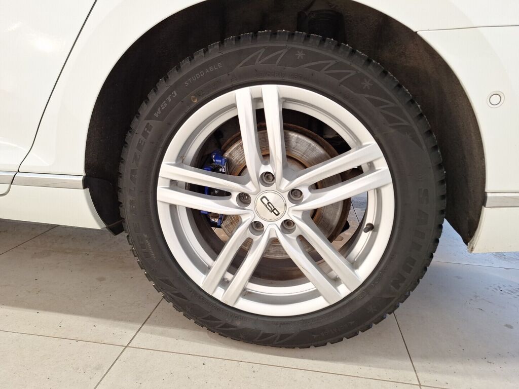 Volkswagen Passat 2020 Valkoinen