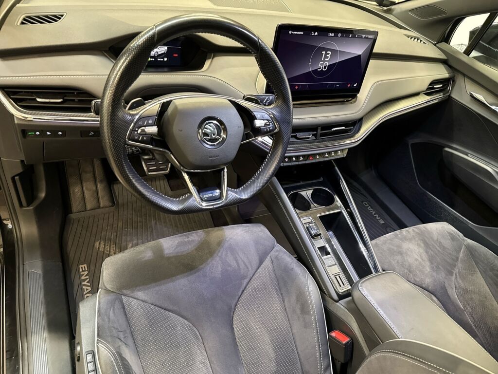 Skoda Enyaq 2022 Musta