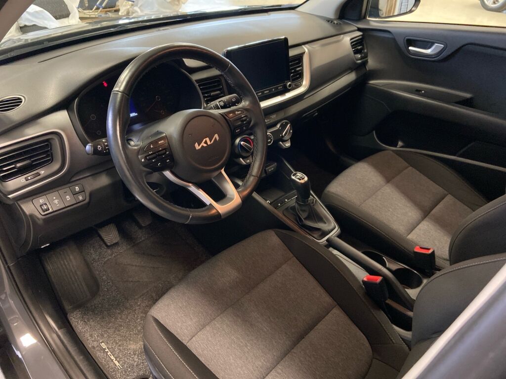 Kia Stonic 2022 Harmaa