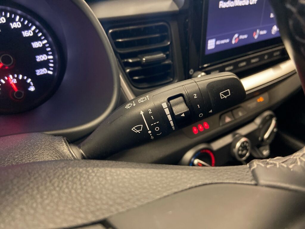 Kia Stonic 2022 Harmaa