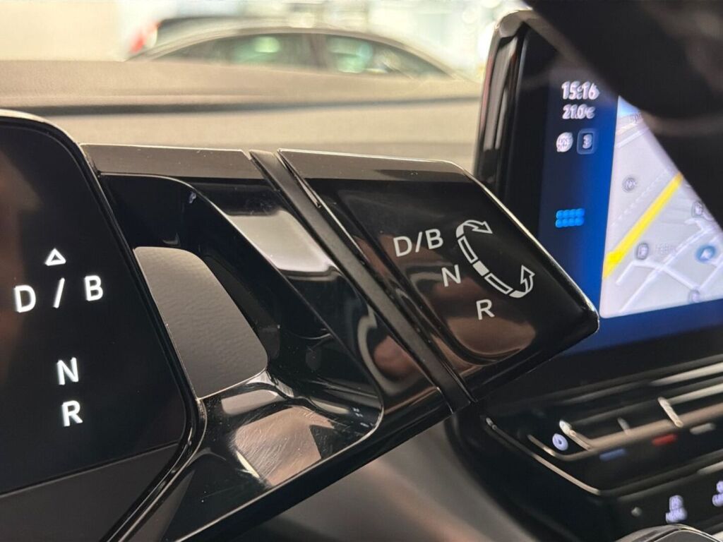 Volkswagen ID.4 2022 Musta