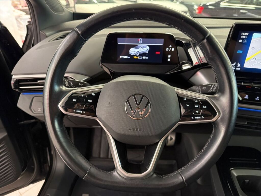 Volkswagen ID.4 2022 Musta