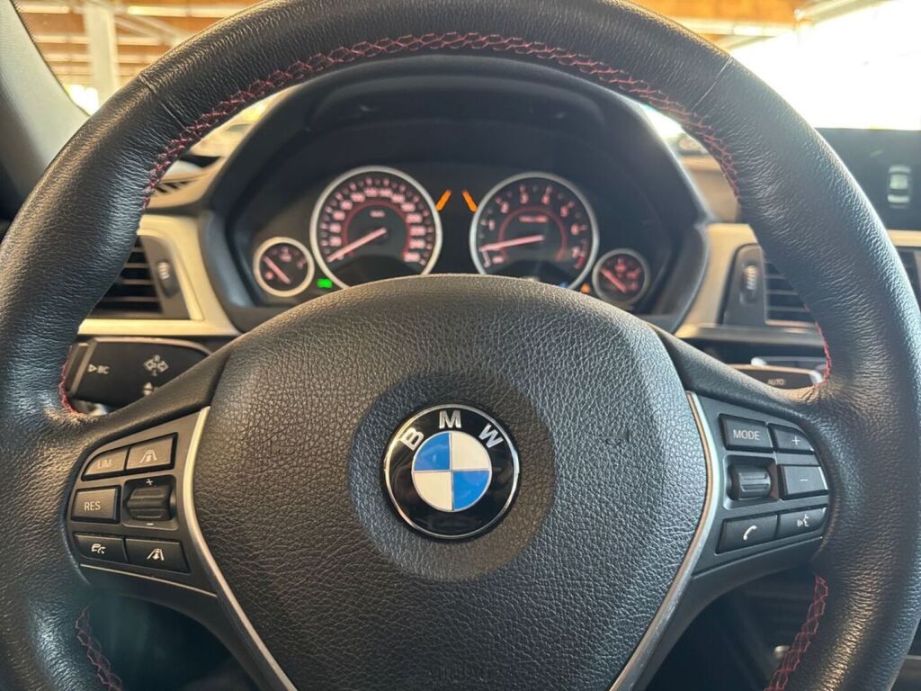 BMW 330 2017 Valkoinen
