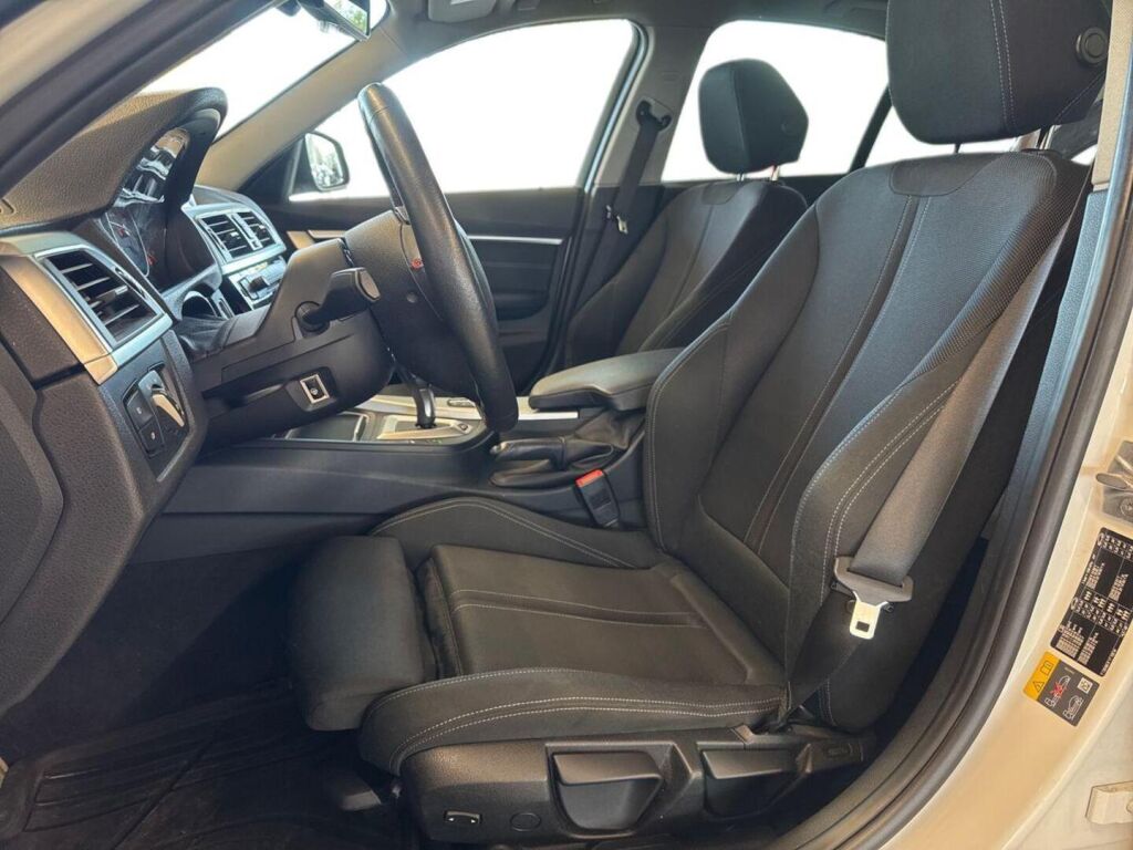 BMW 330 2017 Valkoinen