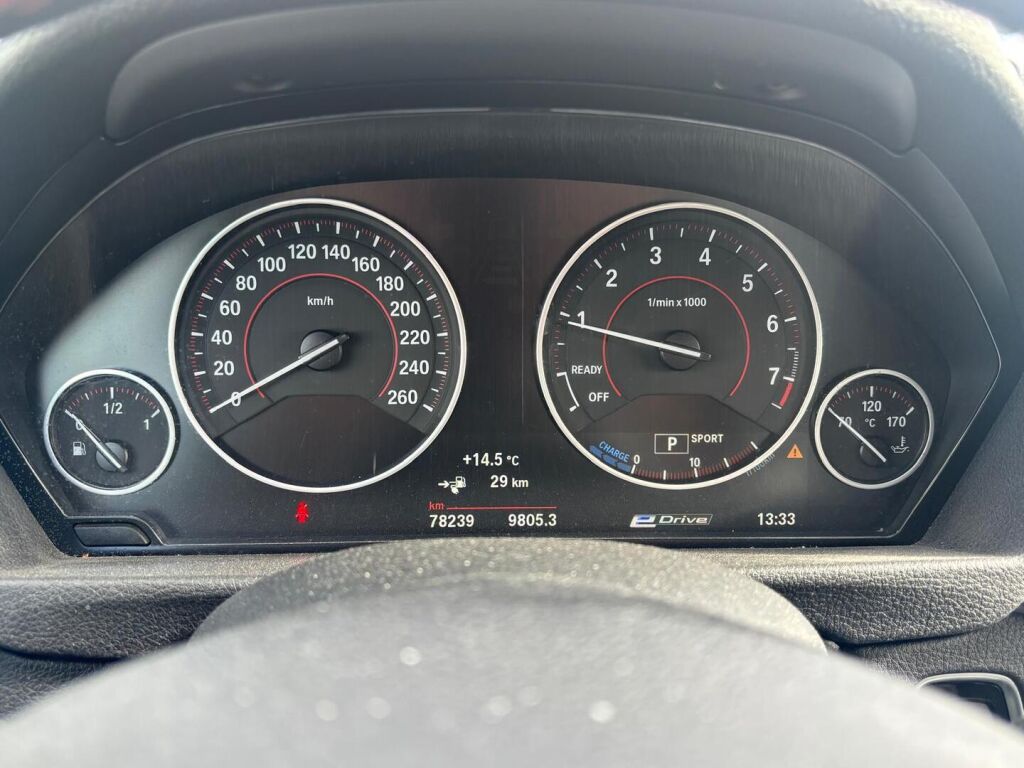 BMW 330 2017 Valkoinen