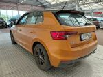 Skoda Fabia 2022 Oranssi