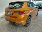 Skoda Fabia 2022 Oranssi
