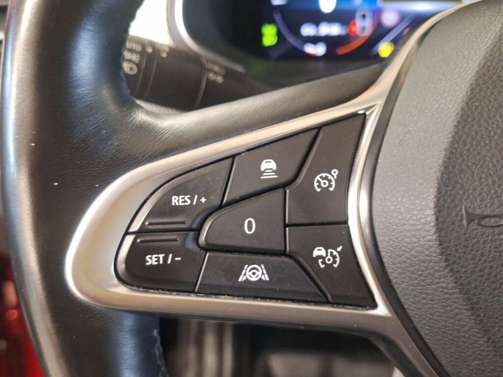 Renault Arkana 2022 Punainen