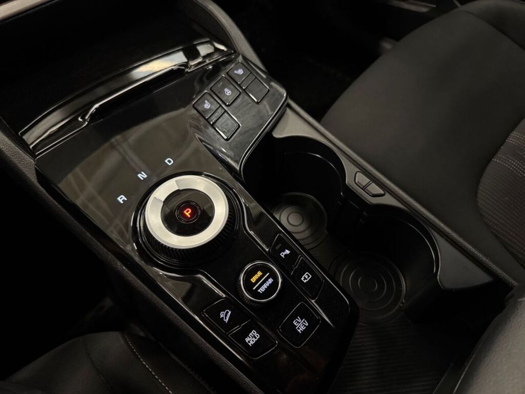 Kia Sportage 2022 Valkoinen