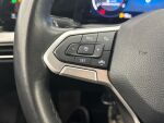 Volkswagen Golf 2022 Musta