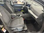 Volkswagen Golf 2022 Musta