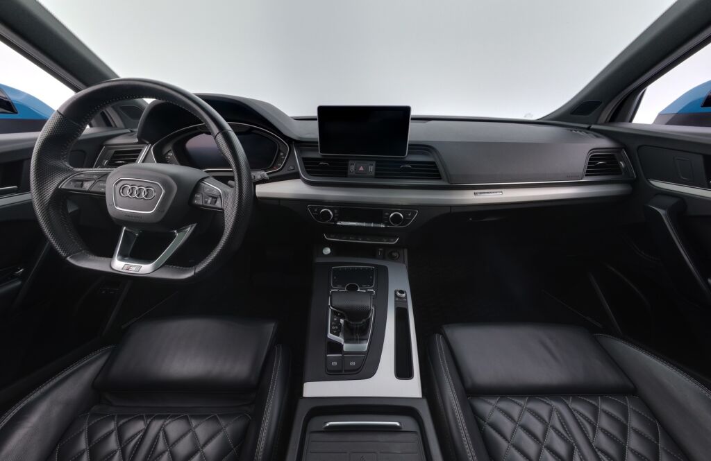 Audi Q5 2020 Sininen