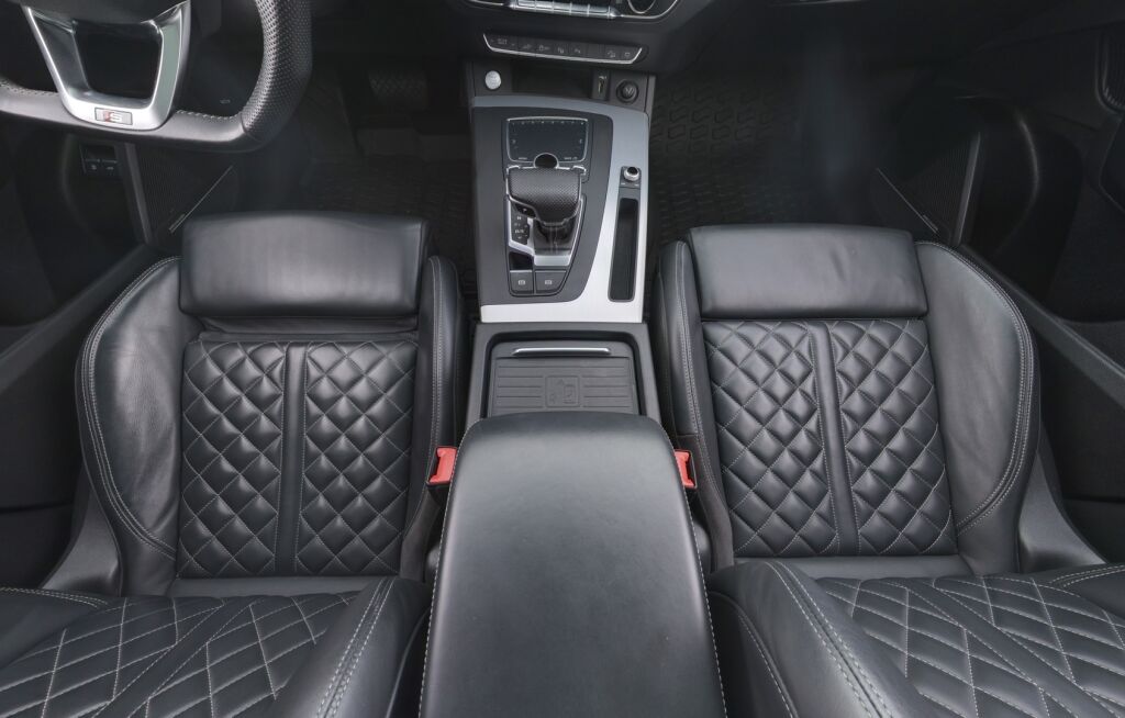 Audi Q5 2020 Sininen