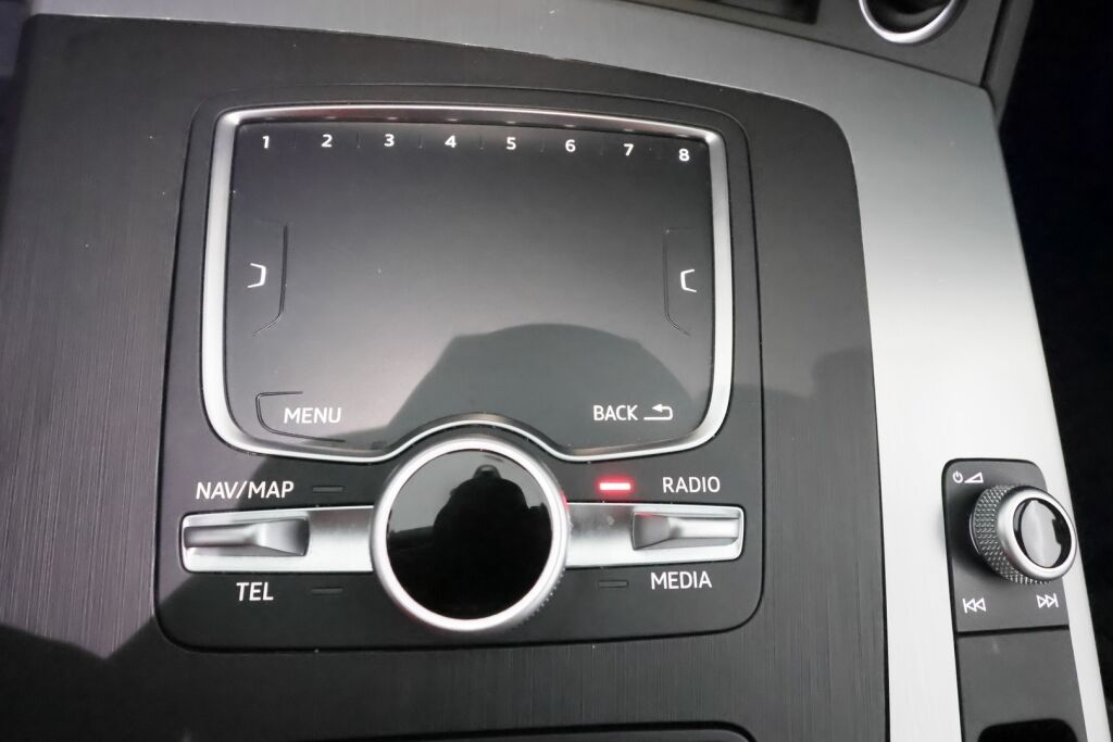 Audi Q5 2020 Sininen