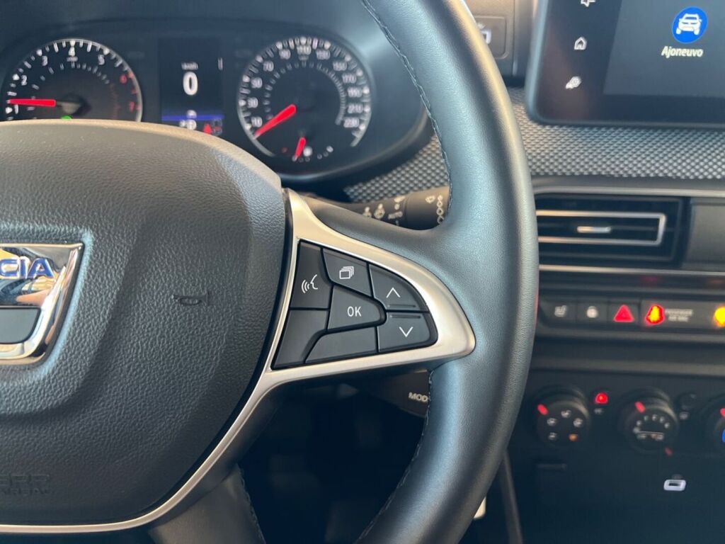 Dacia Sandero 2022 Harmaa