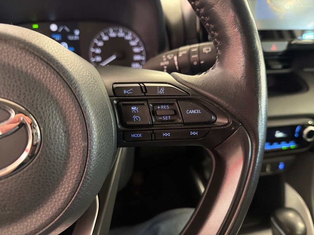 Toyota Yaris 2022 Valkoinen