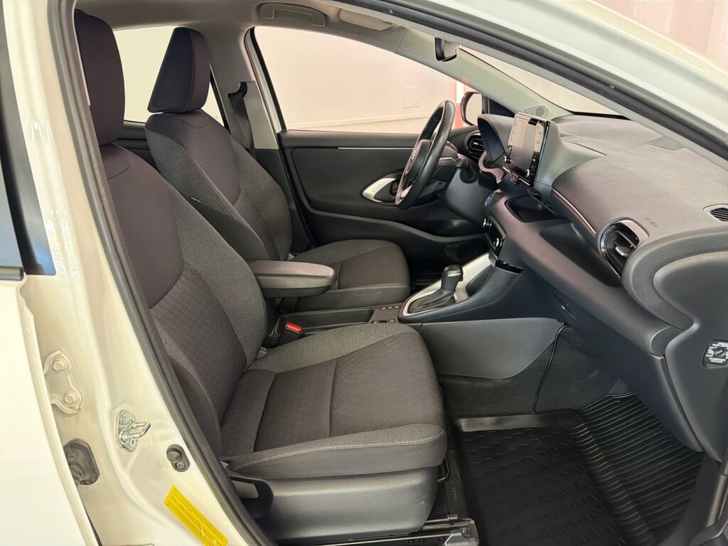 Toyota Yaris 2022 Valkoinen