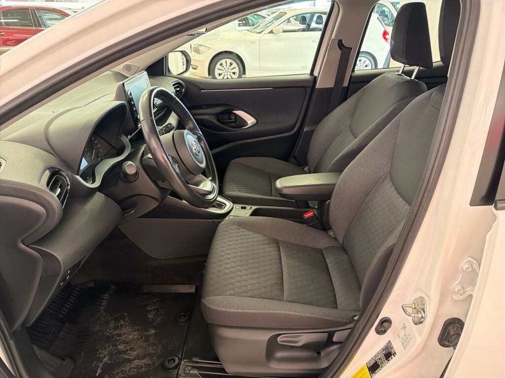 Toyota Yaris 2022 Valkoinen