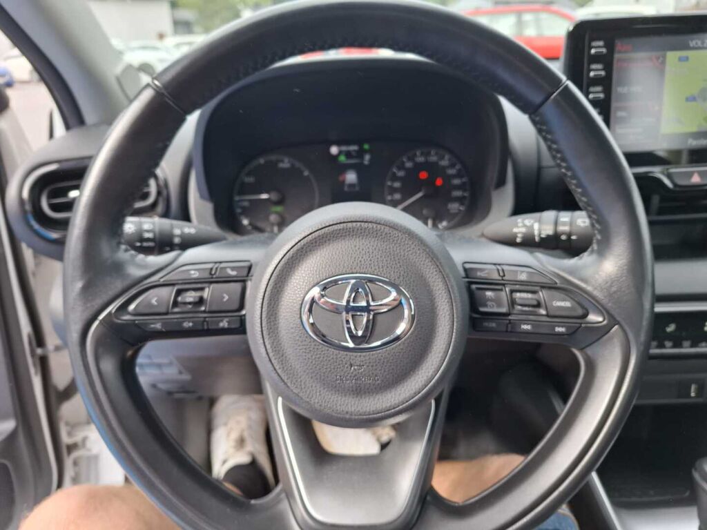 Toyota Yaris 2022 Valkoinen