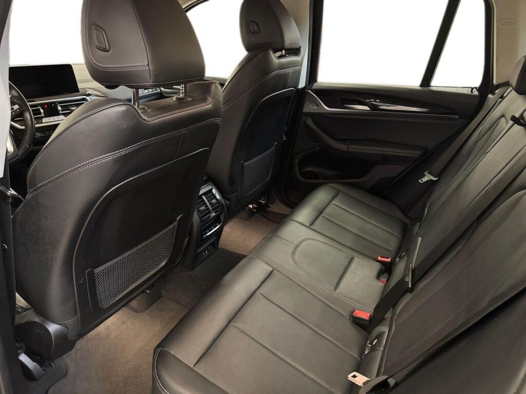 BMW X3 2022 Musta