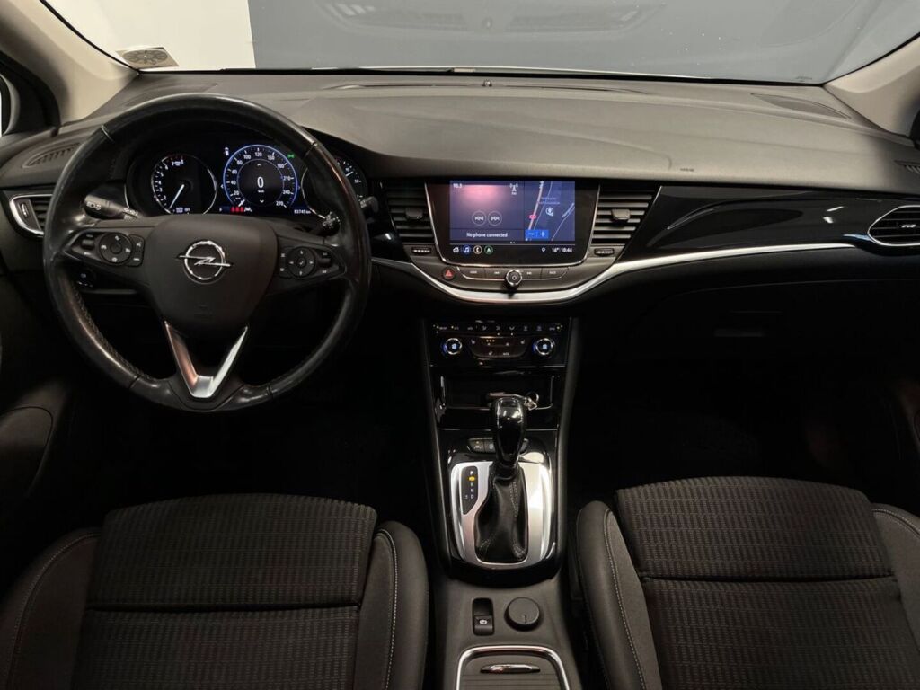 Opel Astra 2022 Valkoinen