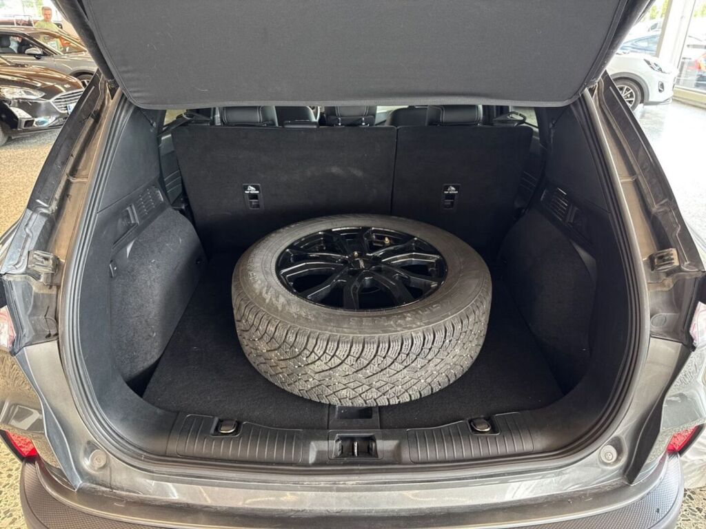 Ford Kuga 2022 Harmaa