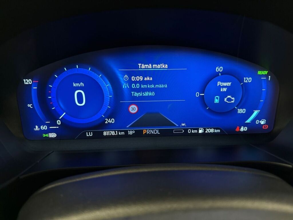Ford Kuga 2022 Valkoinen