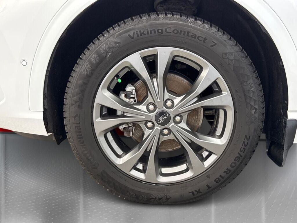 Ford Kuga 2022 Valkoinen