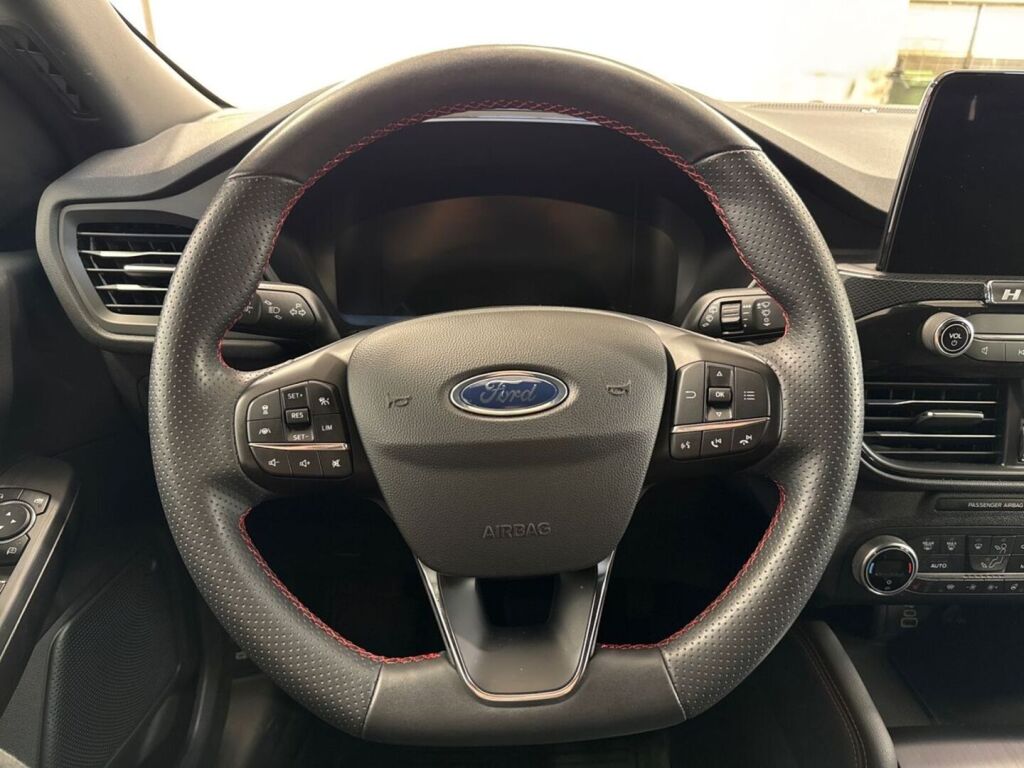 Ford Kuga 2022 Valkoinen